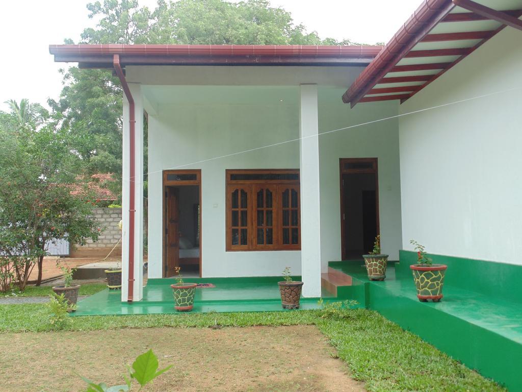 White Eagle Hotel Sigiriya Exterior foto